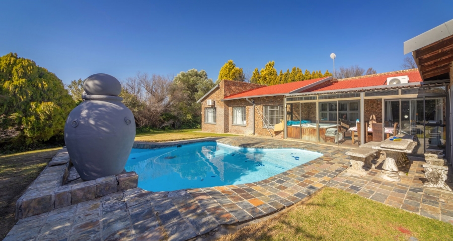 3 Bedroom Property for Sale in Tuinhof Free State